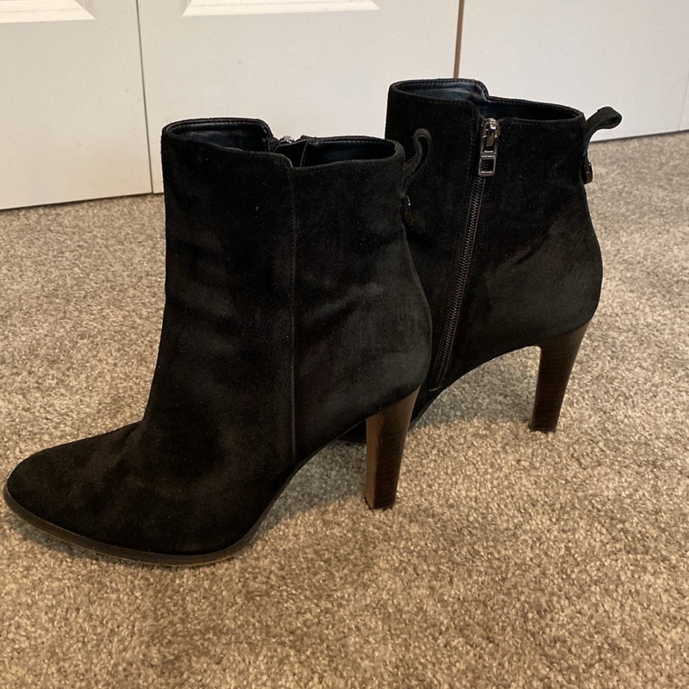 Used pair of Coach shoes size 8